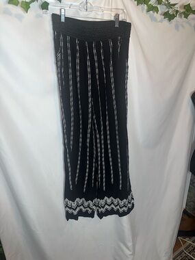 Joe B Black wide leg with White Vertical Stripes